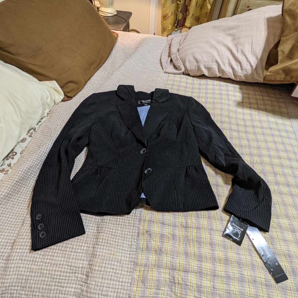 Signature by larry levine jacket size 4 l